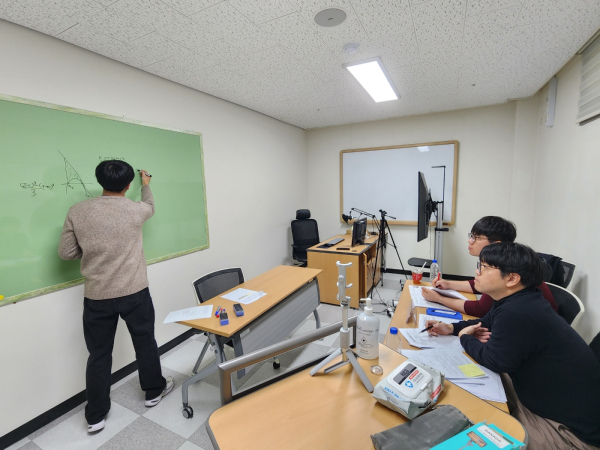 ‘찾아가는 대입 어깨동무 프로그램’ 운영