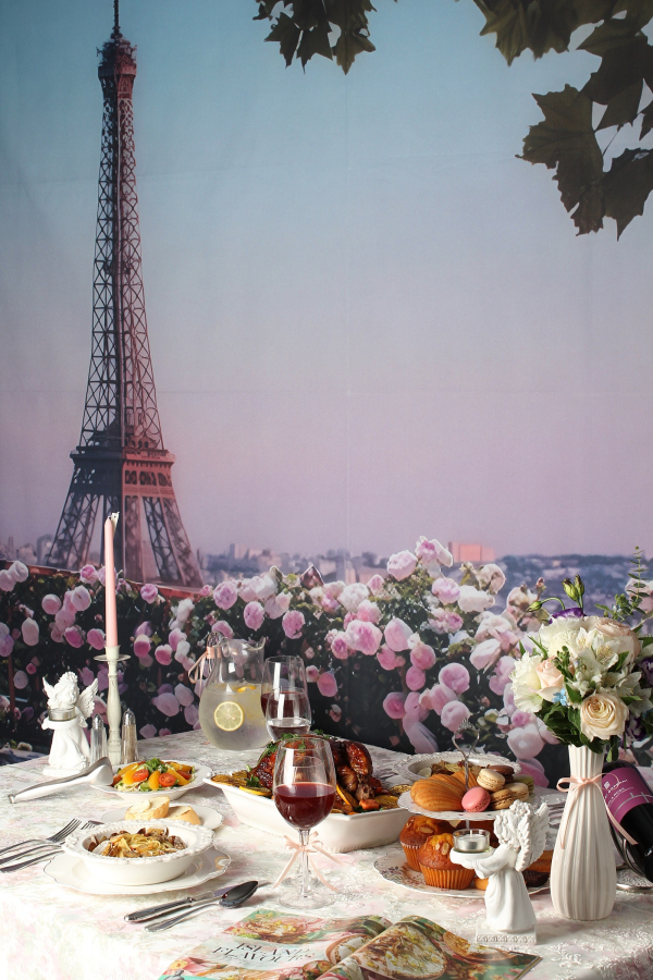 테이블 세팅부문 대상작 (황우현 고연주 안은비 안수현, 에펠탑을 보며 즐기는 로맨틱 디너)