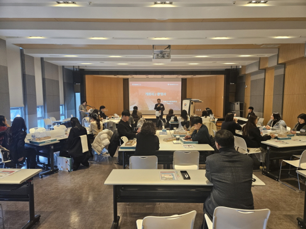 지난 5일 교내에서 ‘대전권 대학 상담센터 실무협의 간담회’를 개최하고, 박정호 학생상담센터장이 개회사 및 환영사를 하고 있다.