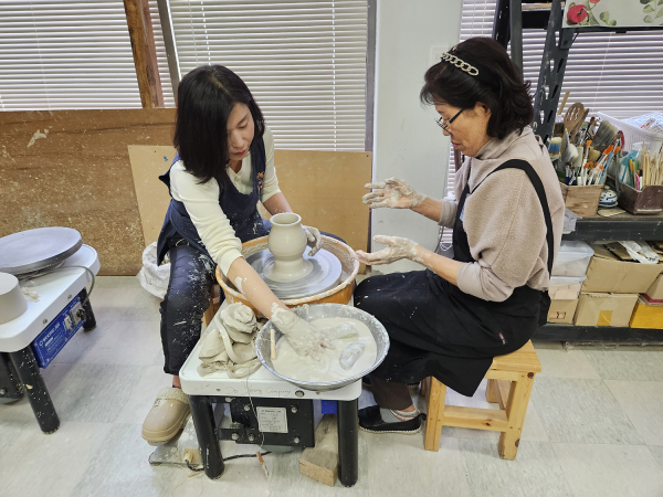 지난 11월 29일과 12월 6일에 열린 마음빚기 행복가꾸기 힐링프로그램 모습