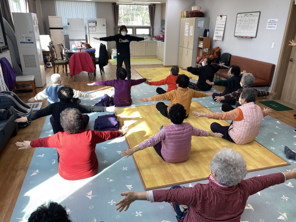 치매안심마을 프로그램 운영 사진