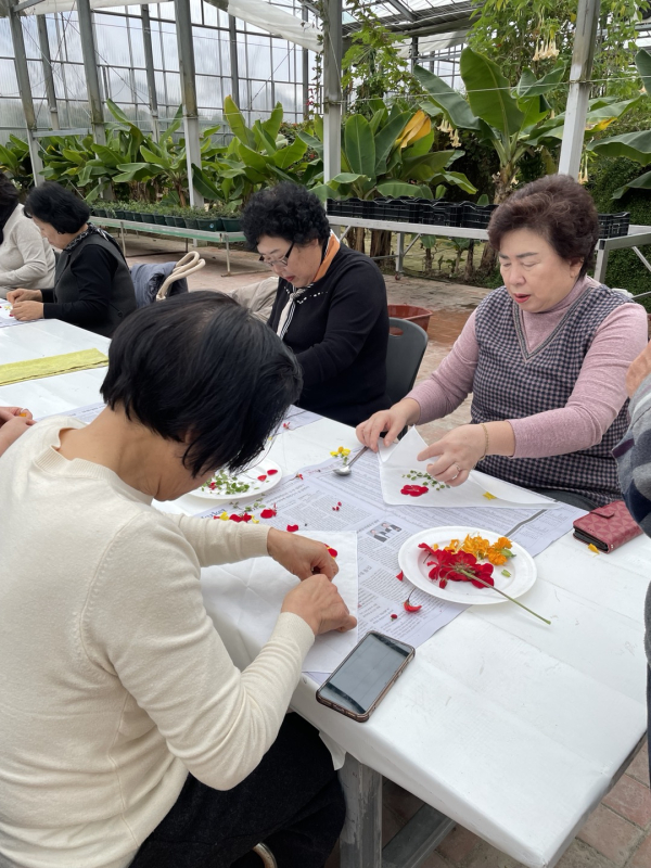 세계꽃식물원을 찾아 ‘도농협동 도시민 체험단’ 행사
