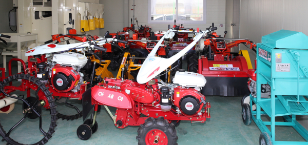 소형 농기계(관리기) 모습.