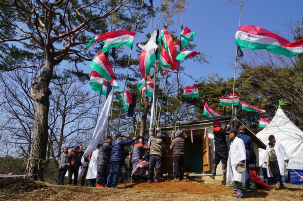 한진 풍어당제 당기(堂旗) 올리기