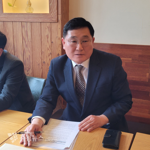 김장수 예비후보 긴급 기자회견 모습