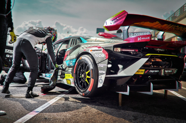 한국타이어 독점 공급 람보르기니 슈퍼 트로페오 2024 시즌 개막