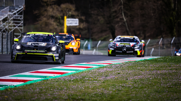 한국타이어 후원 24시 시리즈 2023 시즌 한국 12시 무젤로 대회 경기 장면