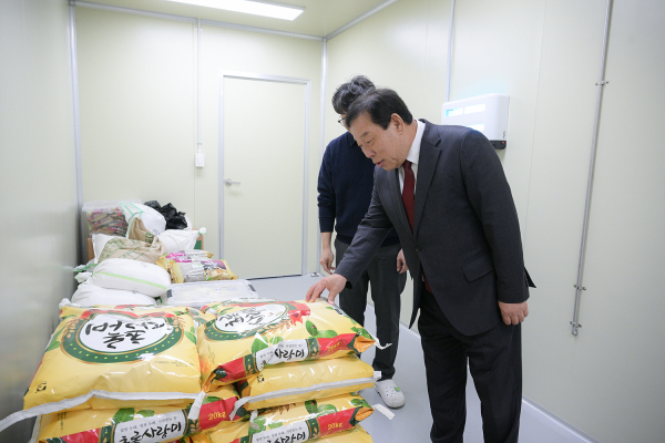 27일, 청년후계농이 운영하는 농업회사법인 백경증류소 방문 모습