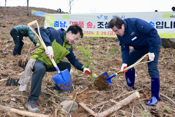 제79회 식목일 기념 나무심기 행사 모습