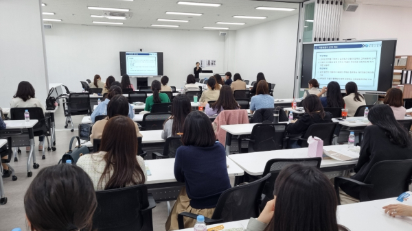 4월 1일 ‘유치원 마을배움터’ 담당자 사전협의회를 실시하고 있다.