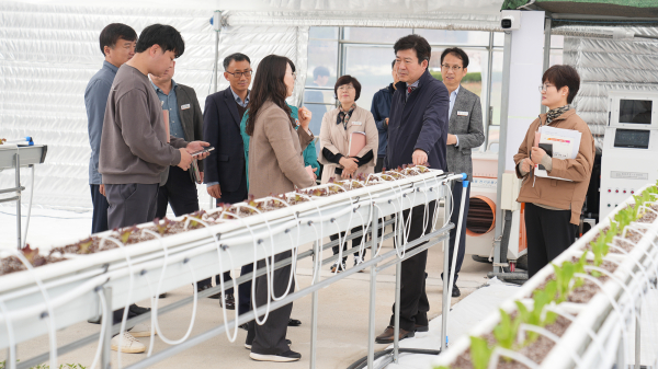 지난 4일 홍순광 부시장과 관계 공무원이 주요 영농시설 13곳을 현장 점검했다.
