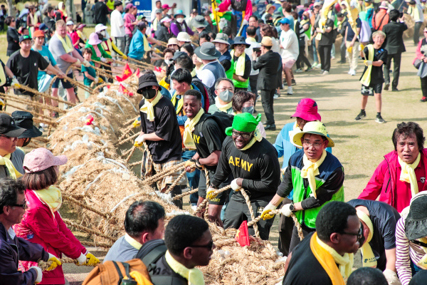 기지시줄다리기 축제 현장 모습