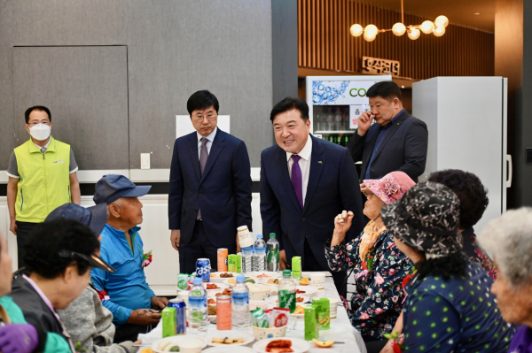 제52회 어버이날 기념 경로행사 모습