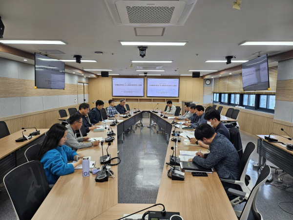 지난 7일 대학 특화분야 활성화와 기업협업센터(ICC) 자립 방안 모색을 위한 관련 부서 간담회를 개최했다.