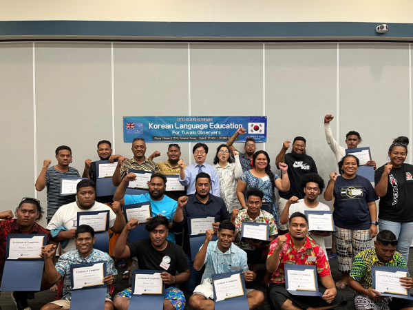 지난해 남태평양에 위치한 투발루에서 ODA사업 일환으로 진행된 옵서버한국어 교육 사진