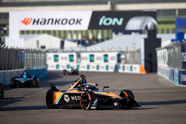 한국타이어 후원 포뮬러 E 시즌9 2023 베를린 E-PRIX 대회 장면 참고용 이미지