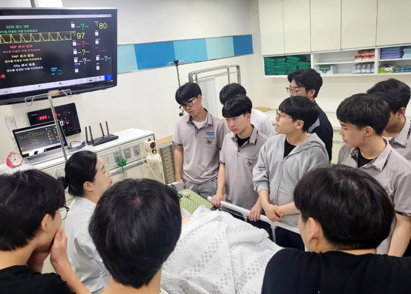 대전중앙고등학교 3학년 대상 ‘미래인재양성 진로체험 프로그램’ 진행 모습