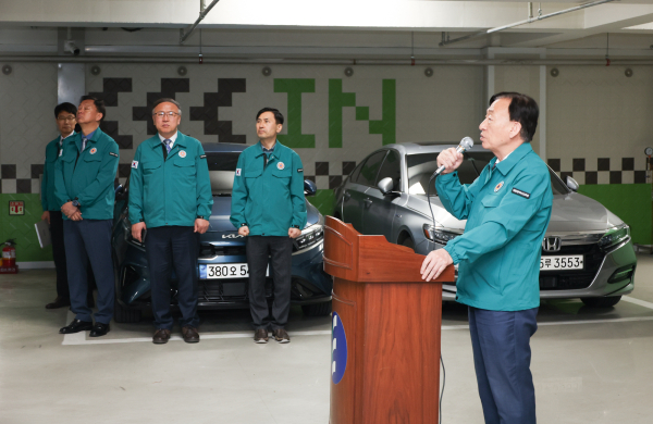 14일, 본청 직원을 대상으로 공습대비 민방위훈련 진행 모습