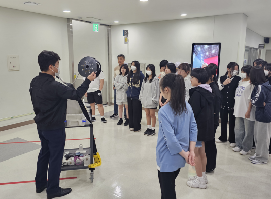 어린이와 함께하는 재난 대비 안전 체험 모습