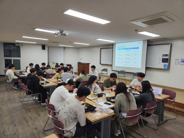 대학일자리플러스센터, ‘졸업선배와 나누는 리얼한 토크’ 운영 모습