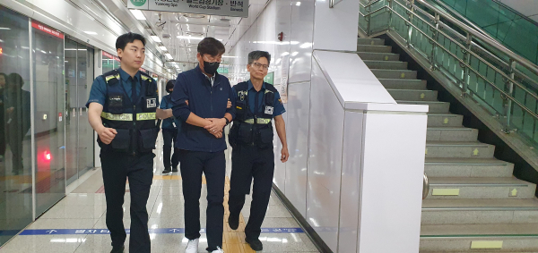 지난 23일, 대전도시철도 1호선 갑천역에서 대전지방경찰청과 범죄로부터 안전한 도시철도를 위한 합동대응훈련 실시