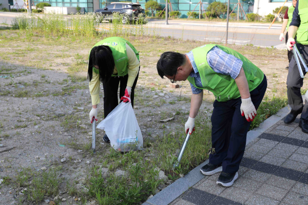 세종도시교통공사, “ECO 조치원” 쓰담걷기 행사 진행 모습