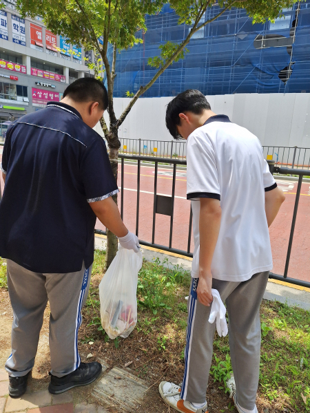 소담고, 소담동 일원 플로깅 활동 모습