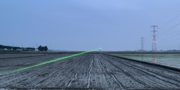 레이저 조류이동유도시스템 레이저 광(초저녁)