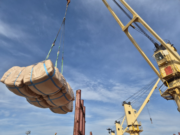목포항 식량원조 출항 현장 사진