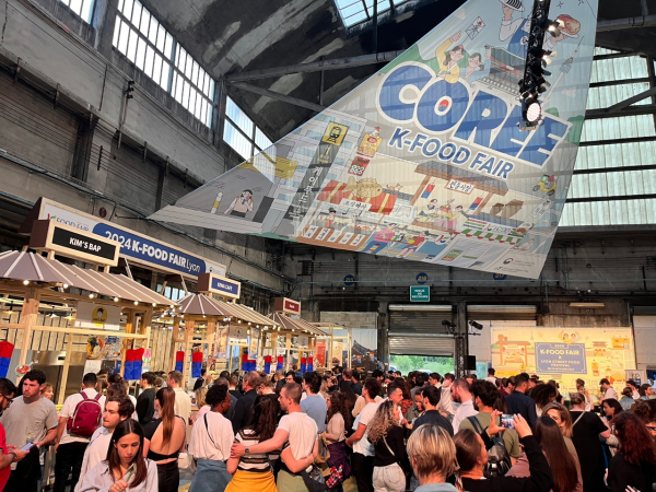 리옹 K-푸드 페어 B2C 소비자 체험 행사장 인파