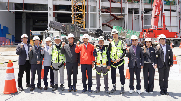 19일 이완섭 서산시장이 SK온 배터리 부문 대규모 투자 현장을 방문했다.