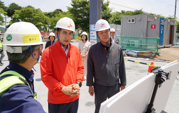 19일 이완섭 서산시장이 SK온 배터리 부문 대규모 투자 현장을 방문했다.