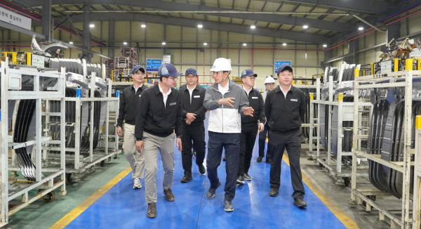이완섭 서산시장이 지난 5월 28일 동해금속㈜ 서산공장을 방문했다.