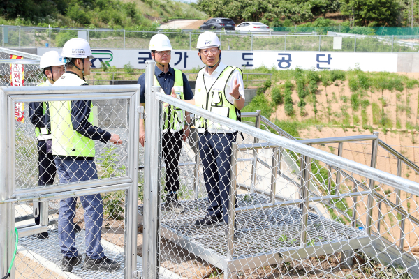 이성해 이사장, 충북선 중부내륙선 수해복구 현장점검 모습