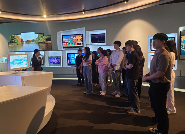 21일까지 정부혁신 행복어벤져스+플러스 직원 우수 현장 혁신탐방 진행 모습