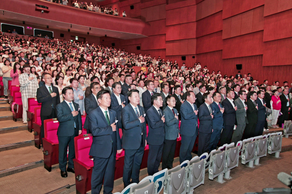 25일,  ‘2025~2026 충남 방문의 해’ 업무협약 체결식 참석 모습