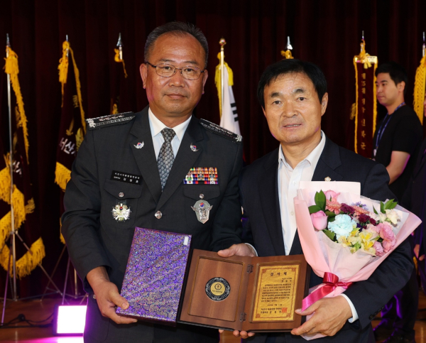 안원기 의원, ‘서산시 자율방범연합대’ 감사패 받아