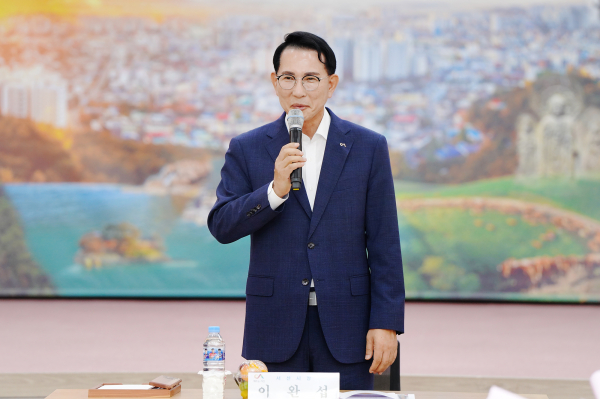 25일 시청 대회의실에서 열린 충청남도민체육대회 유공자 표창식 진행 모습