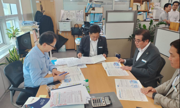 김동일 보령시장, 정부세종청사 방문사진 (조규산 농림해양예산과장 면담)