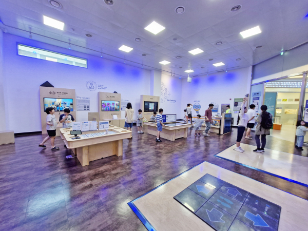 수학체험관 자유관람 운영 모습