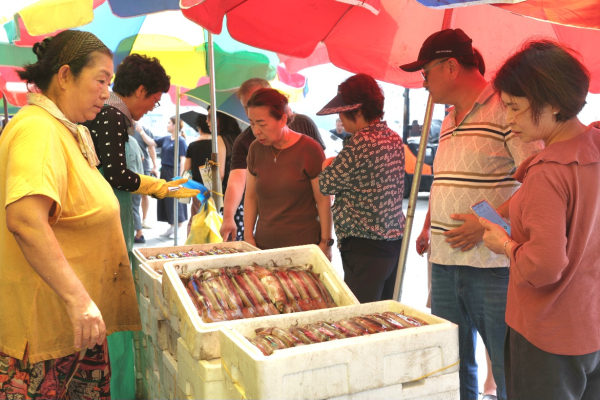 ‘제1회 신진도 오징어&수산물 축제’ 현장 모습