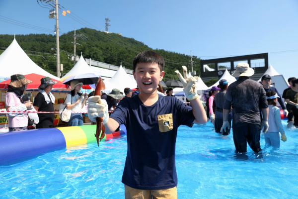 ‘제1회 신진도 오징어&수산물 축제’ 현장 모습