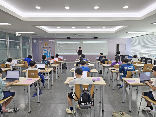 ‘2024년 제6회 학생 창의융합 SW·AI 코딩교실’ 운영 모습