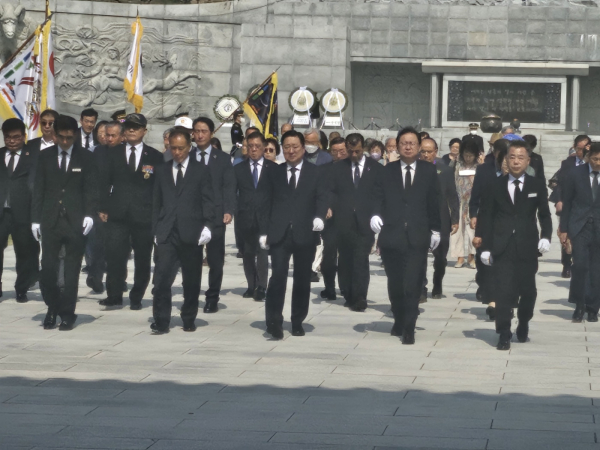 제79주년 광복절, 국립대전현충원에서 대전시장, 대전시의회의장, 보훈단체장, 광복회원 등 참석해 참배 행사