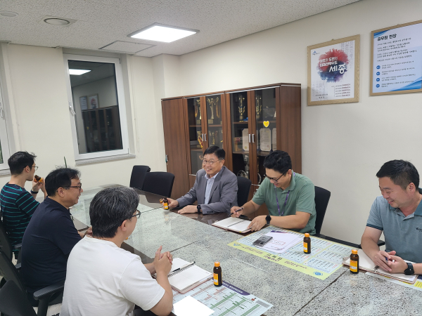 이승원 경제부시장 한솔동 찾아가 이응패스 카드 신청 서비스 현장 방문 모습