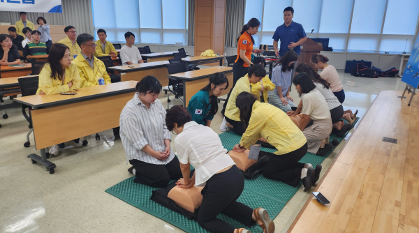 을지연습 계기 응급처치교육 진행 모습
