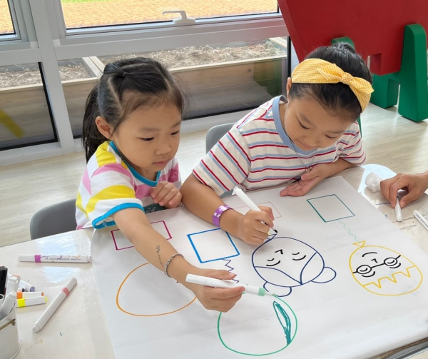 평일 단체 교육 (요모조모 내 얼굴 미니 캔버스) 사진