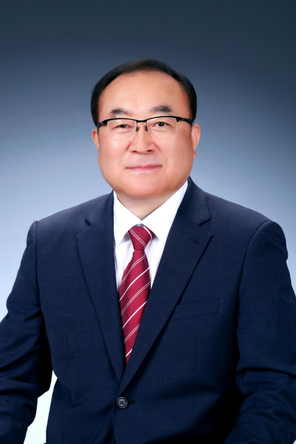 &nbsp;세종시자치경찰위원회 상임위원 겸 사무국장 김정환<br>