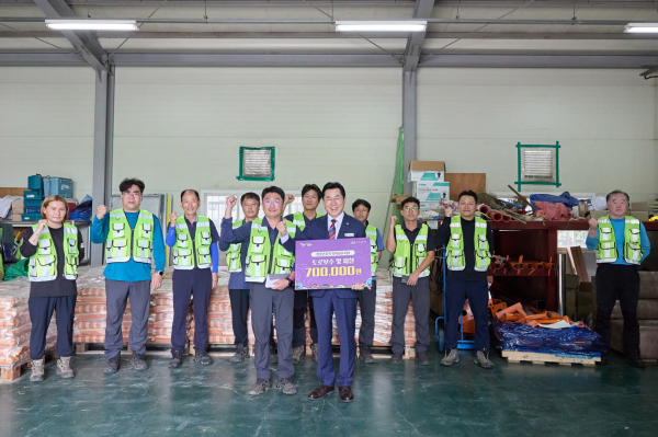 박경귀 아산시장, 현장방문 및 격려금 전달