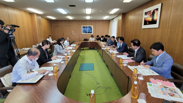 아카시 시청 인구정책 관련 간담회 개최 모습